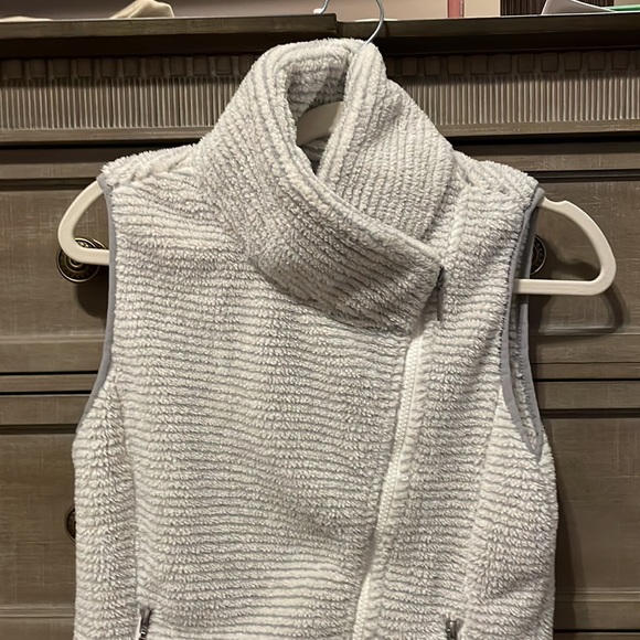Mountain Khakis wanderlust fleece vest size small - Picture 2 of 5